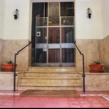 Charmie Flat * Palerme