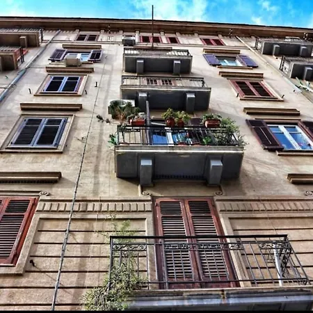 Charmie Flat Palermo